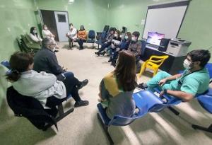 Reunión de concejales con médicos en el Hospital Pintos